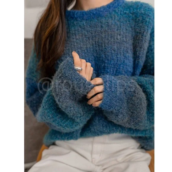 Blue Ombre Oversized Pullover Knit Sweater Round Neck Long SLeeve - Picture 4 of 16